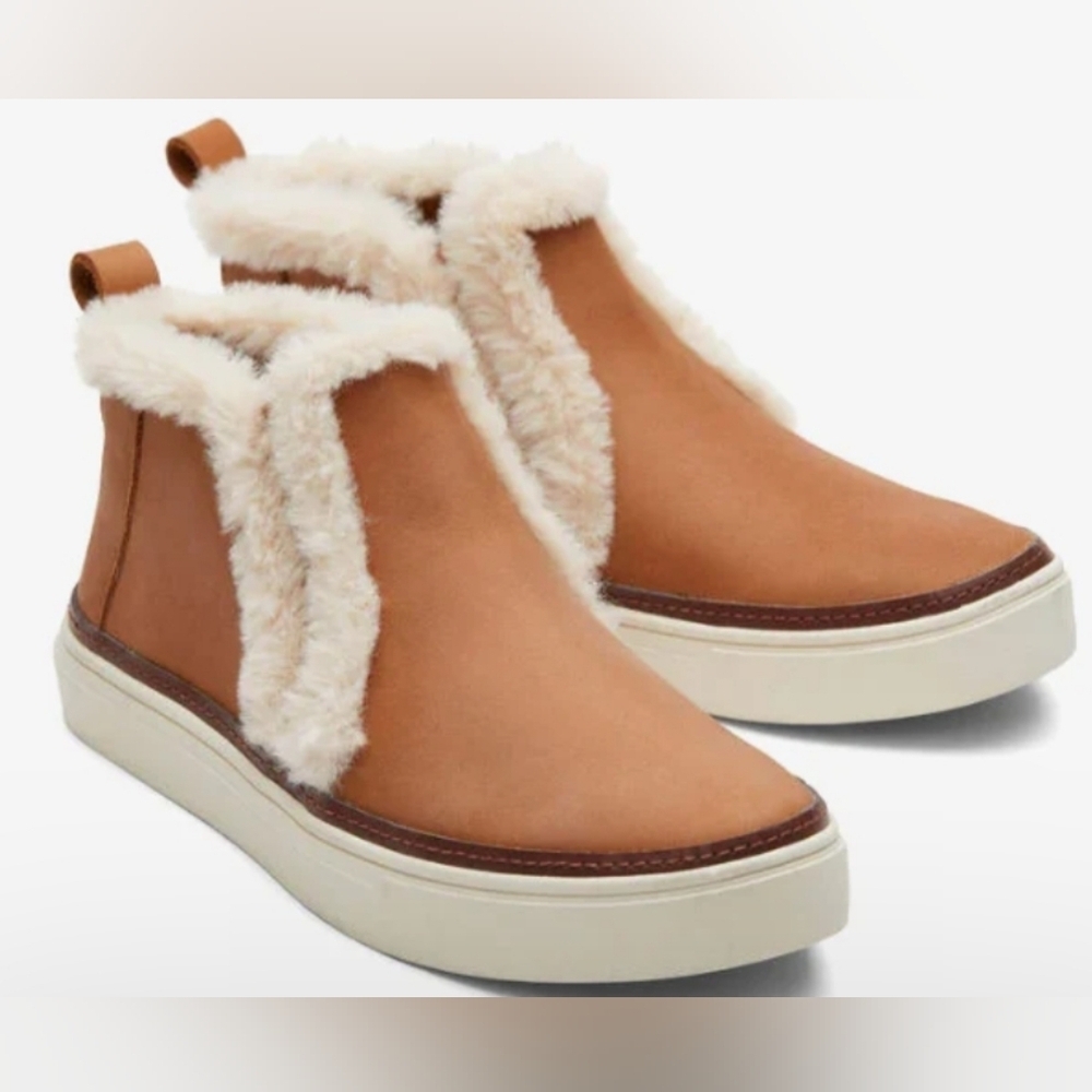 Toms Bryce Slip On Fur-Lined Sneakers Size 8 Like New MSRP $79.95